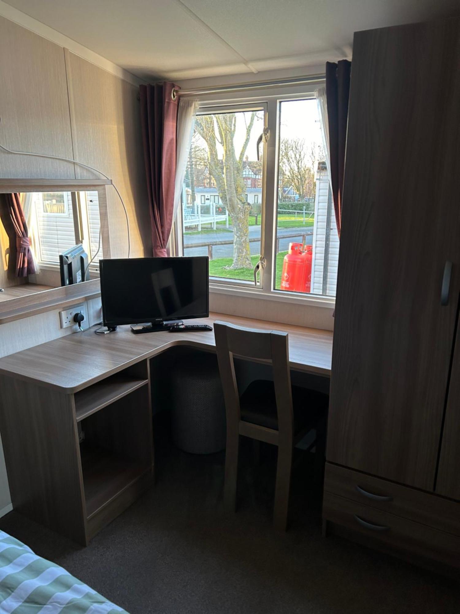 3 Bedroomed Caravan With Amazing Sea Views! Scarborough Exterior foto